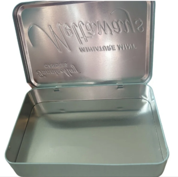 Vintage Fannie May Miniature Meltaways Large Tin - Picture 3 of 4